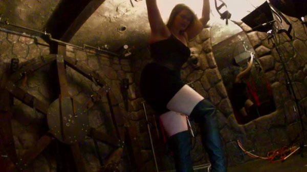 Dungeon POV Female Domination - Giantess Amazon Kali Will Make You Feel Insignificant - 6ft9 goddess