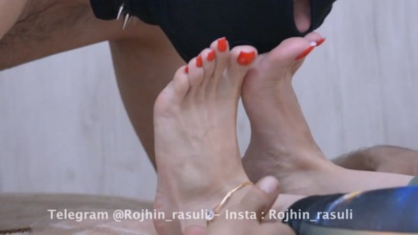 Mistress Rojhin - Foot Worship Part 1-2