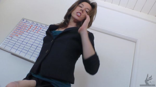 Janira Wolfe - A Load To The Eye On Your First Day Of Work - Goddess Worship