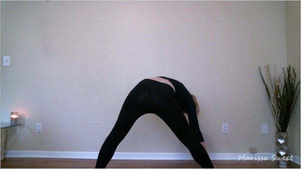 Marissa Sweet - Yoga Instructor Shows Off Her Form - Femdom Pov