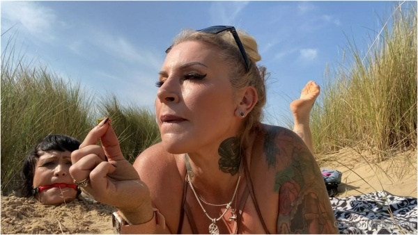 Mistress Ava Von Medisin - Life Is Just A Beach Im Just A Teasing Sadistic Bitch