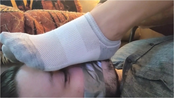 VANCITYSOCKS  - Smushed Face Under Foot After The Gym